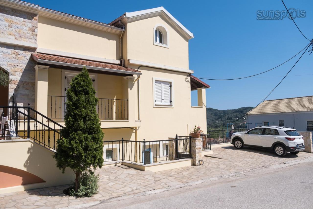Villa Konstantina Petriti  Экстерьер фото
