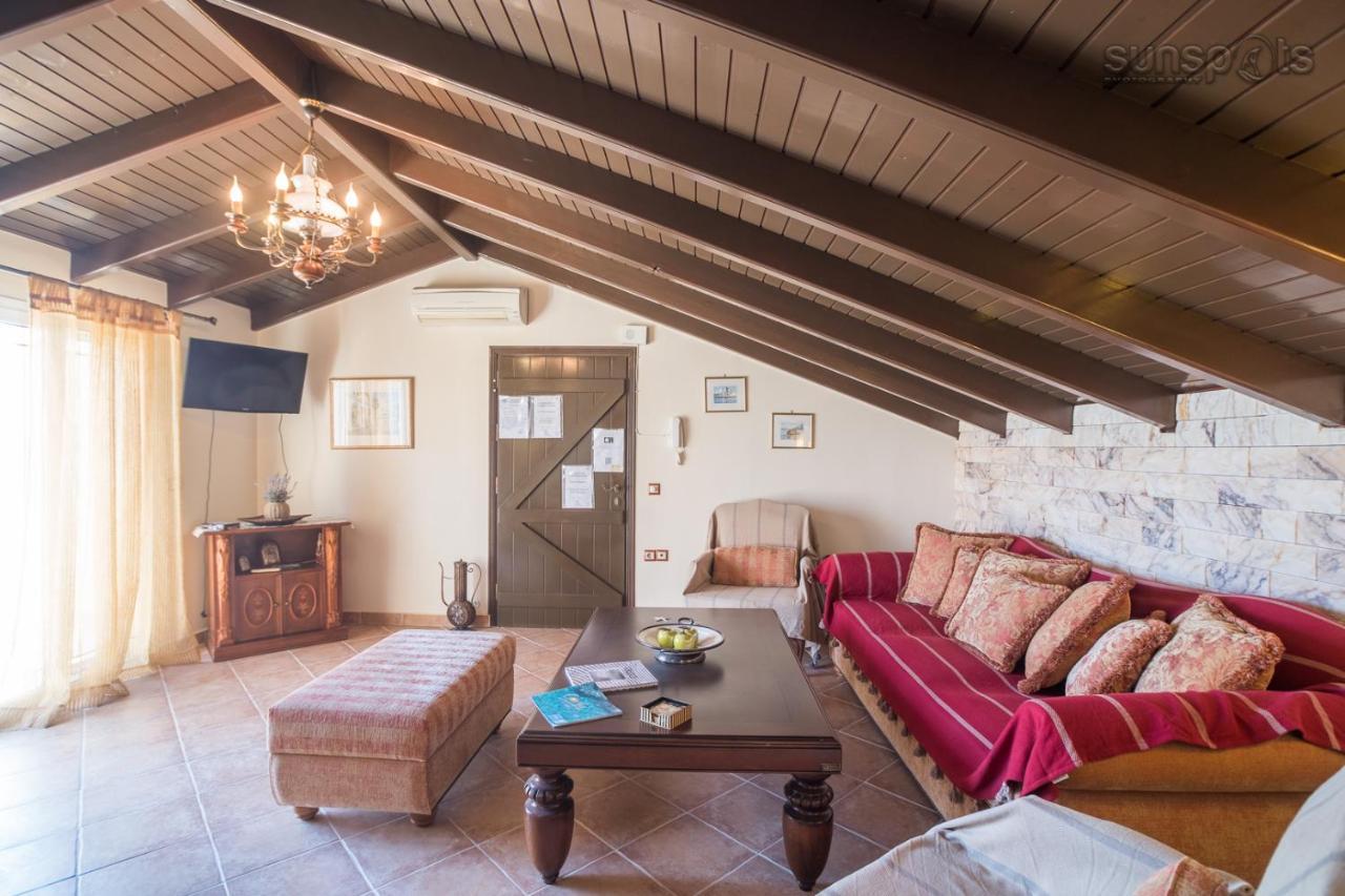 Villa Konstantina Petriti  Экстерьер фото